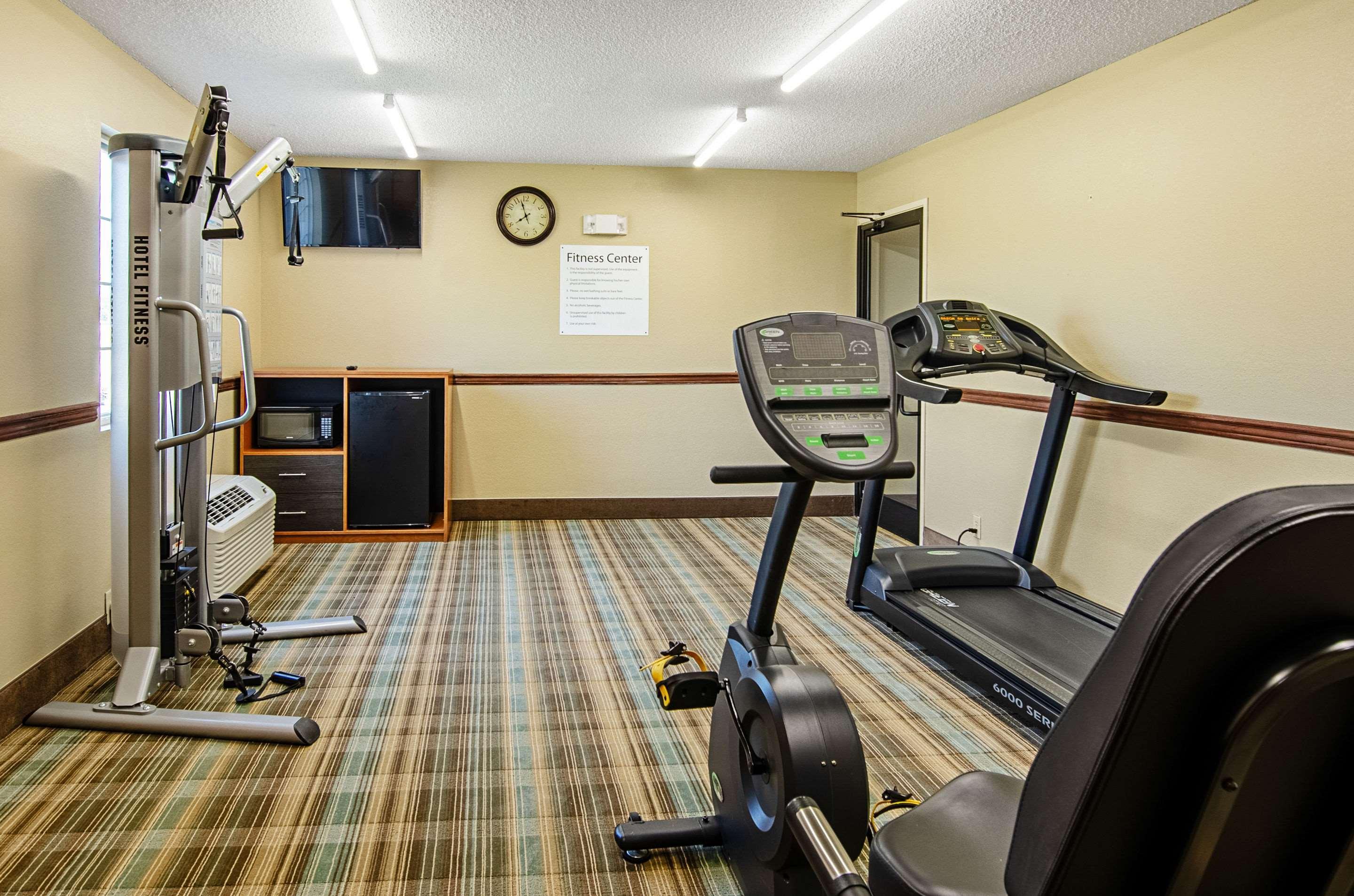 Quality Inn & Suites I-81 Exit 7 Бристол Екстериор снимка